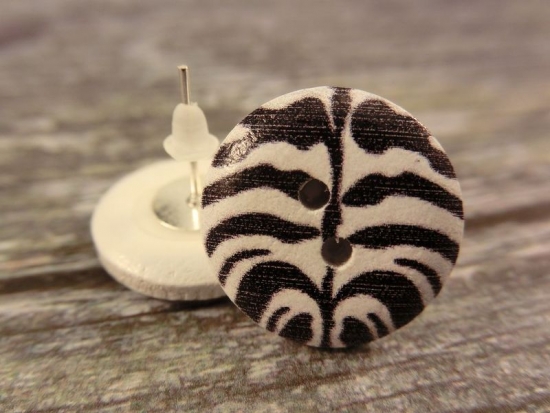 Preview: Zebra Holz Knopf Ohrstecker schwarz weiß Streifen